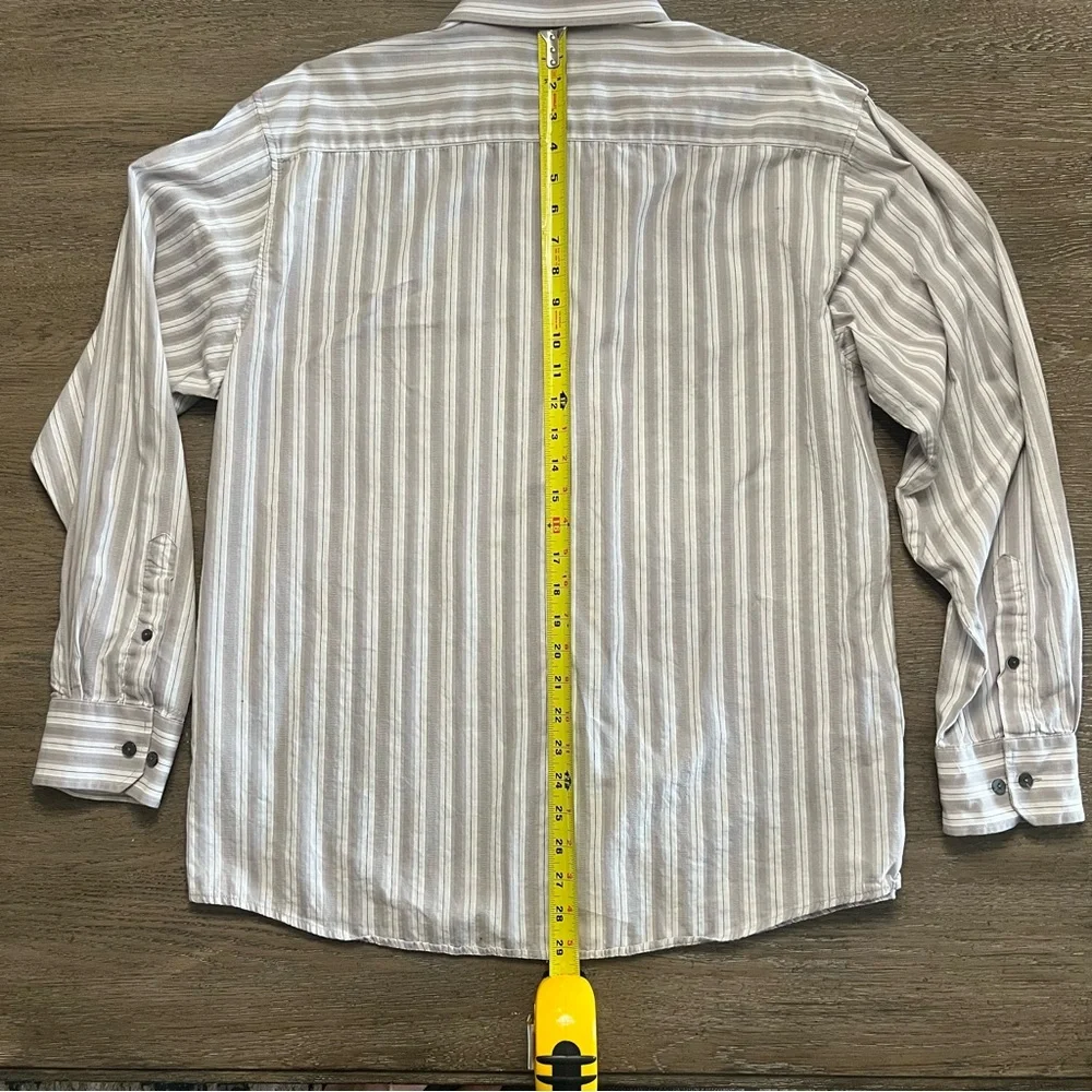 Eighty Eight Y2K Men's Gray Striped Button Down Shirt with Crest design size L - Picture 10 of 11